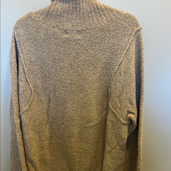 Universal Thread Sweater - Picture 5 of 5